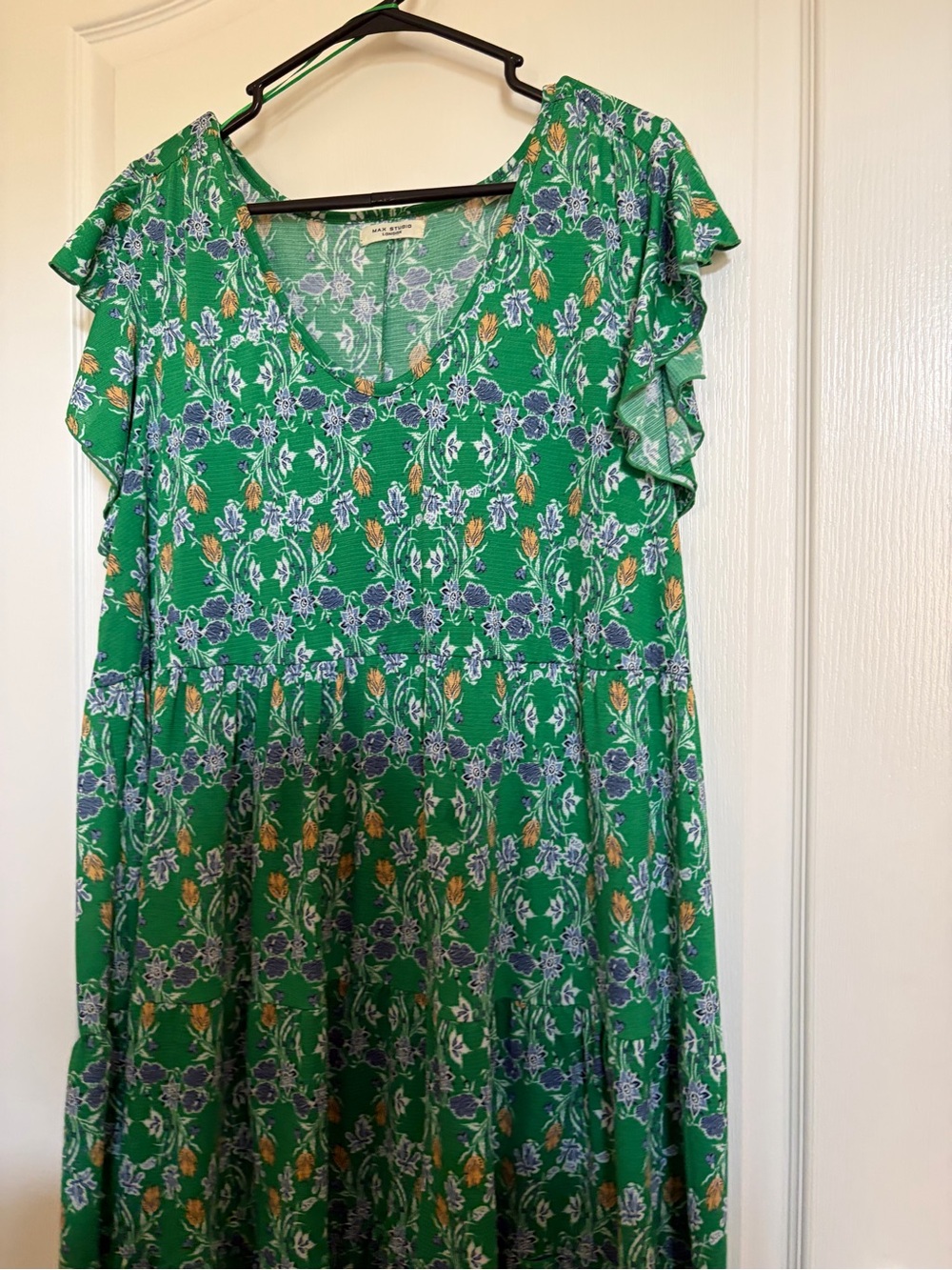 Max Studio Green Floral V-Neck Ruffle Sleeve Tunic Dress